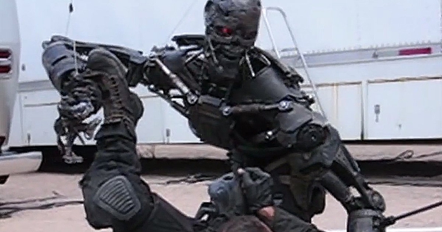 TERMINATOR SALVATION - T-600 Blown Apart Puppet Rehearsal
