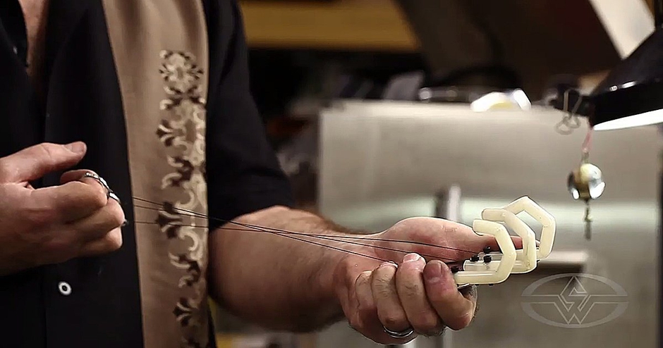 Single Axis Tentacle Hand Mechanisms with Creature FX Mechanic, Richard Landon - MINI LESSON