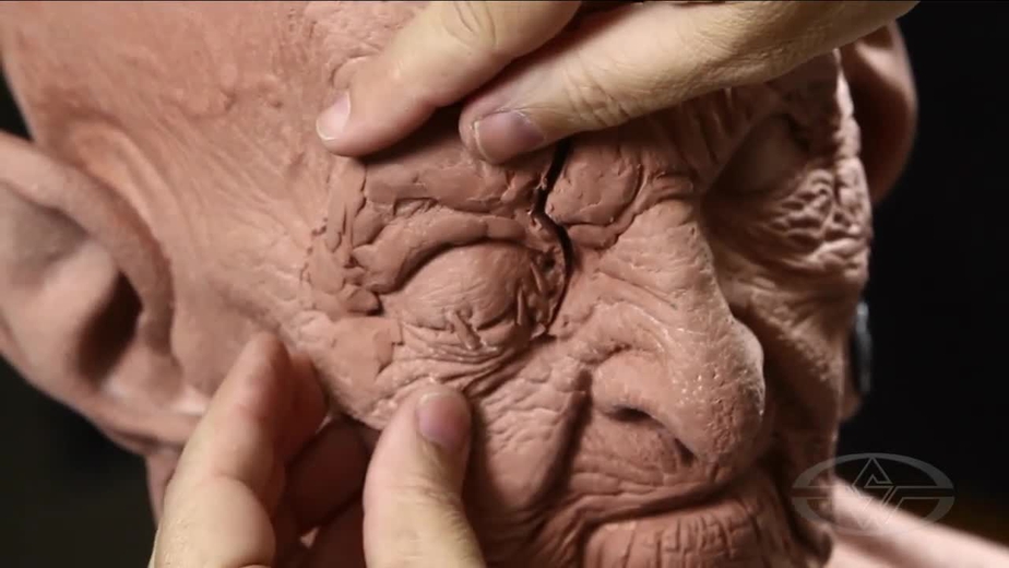 How to Sculpt a Character Makeup - Repositioning the Eye
